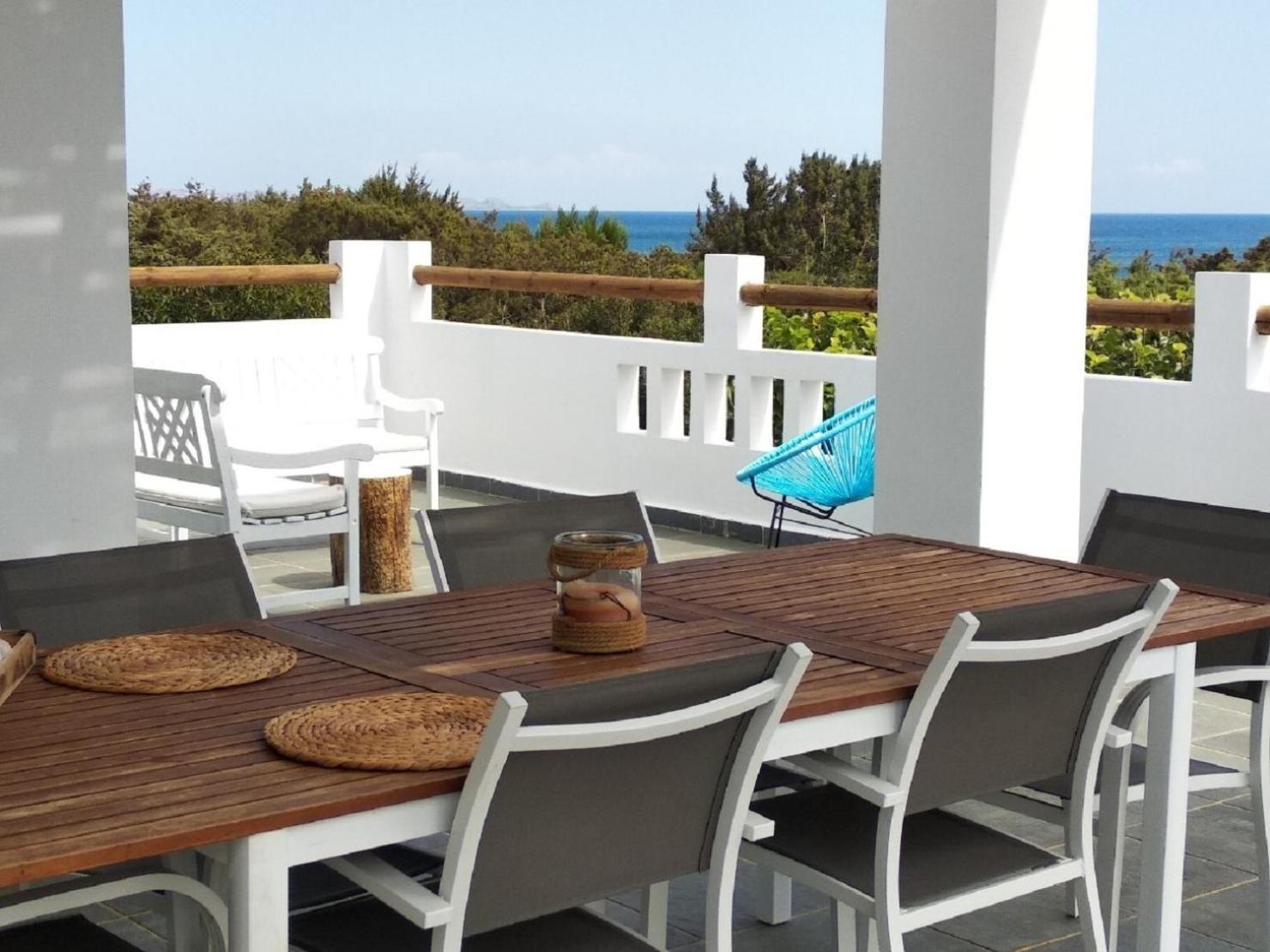 Akti * Lachania